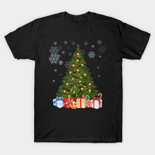 Christmas tree.Christmas gifts T-Shirt